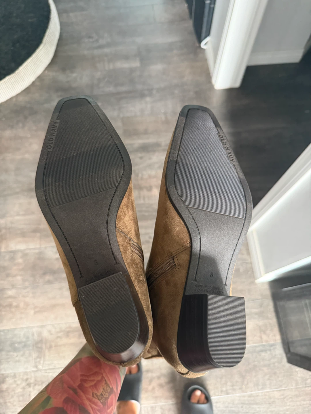 Old Navy Women's Brown Suede Ankle Boots - photo 3