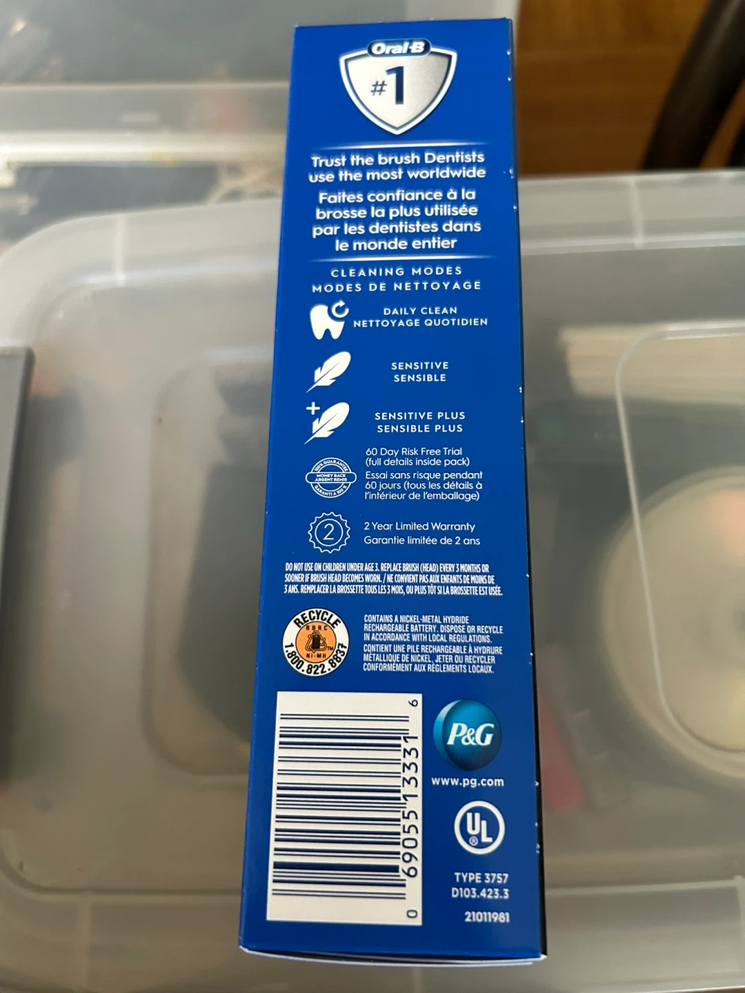 Oral-B PRO 500+ Rechargeable Electric Toothbrush - photo 2