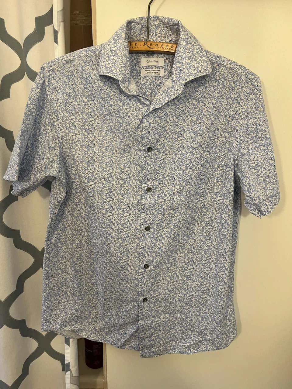 Calvin Klein Men's Short Sleeve Button-Up Shirt