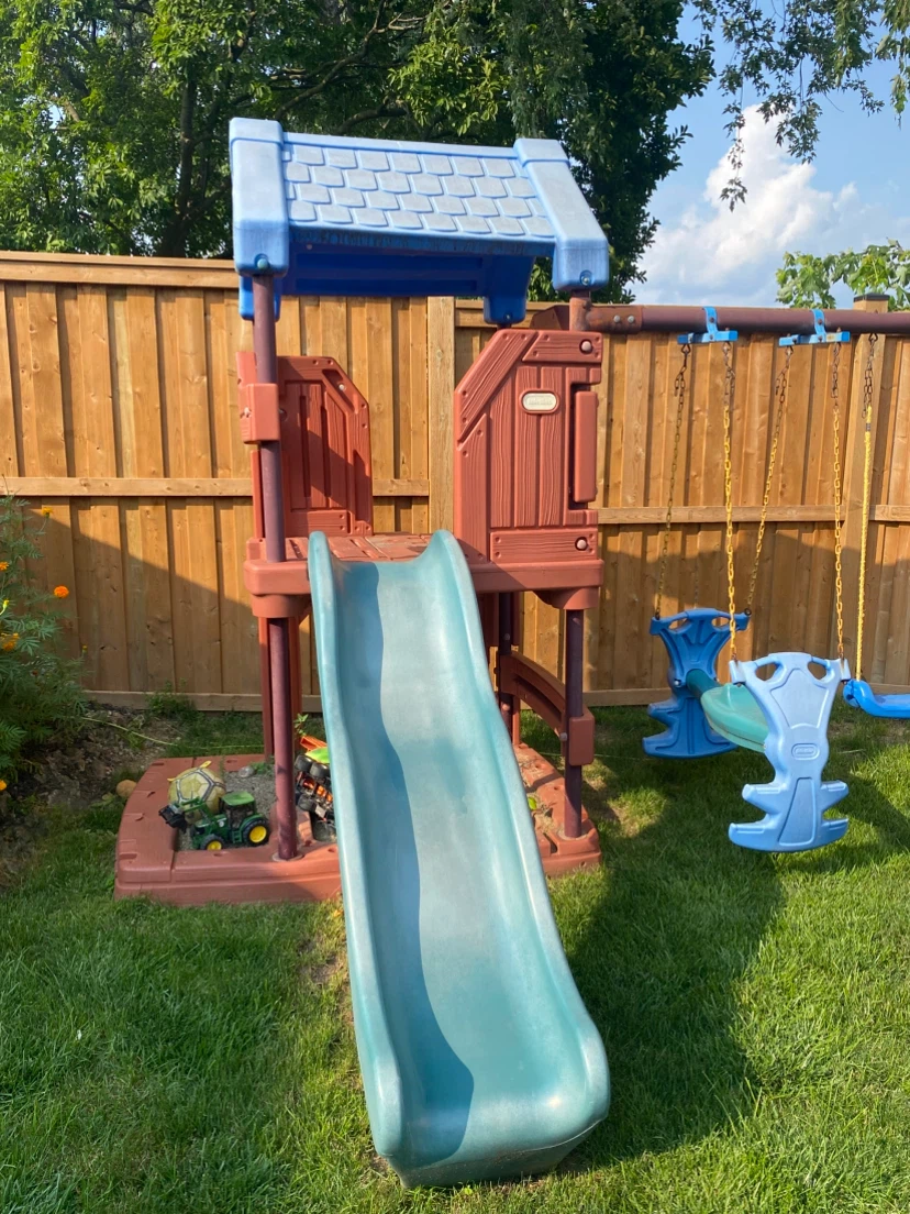 Little Tikes Kids Play Structure with Slide and Swings - photo 2