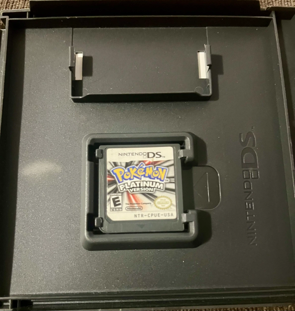 Pokemon Platinum Version Nintendo DS Game - photo 4