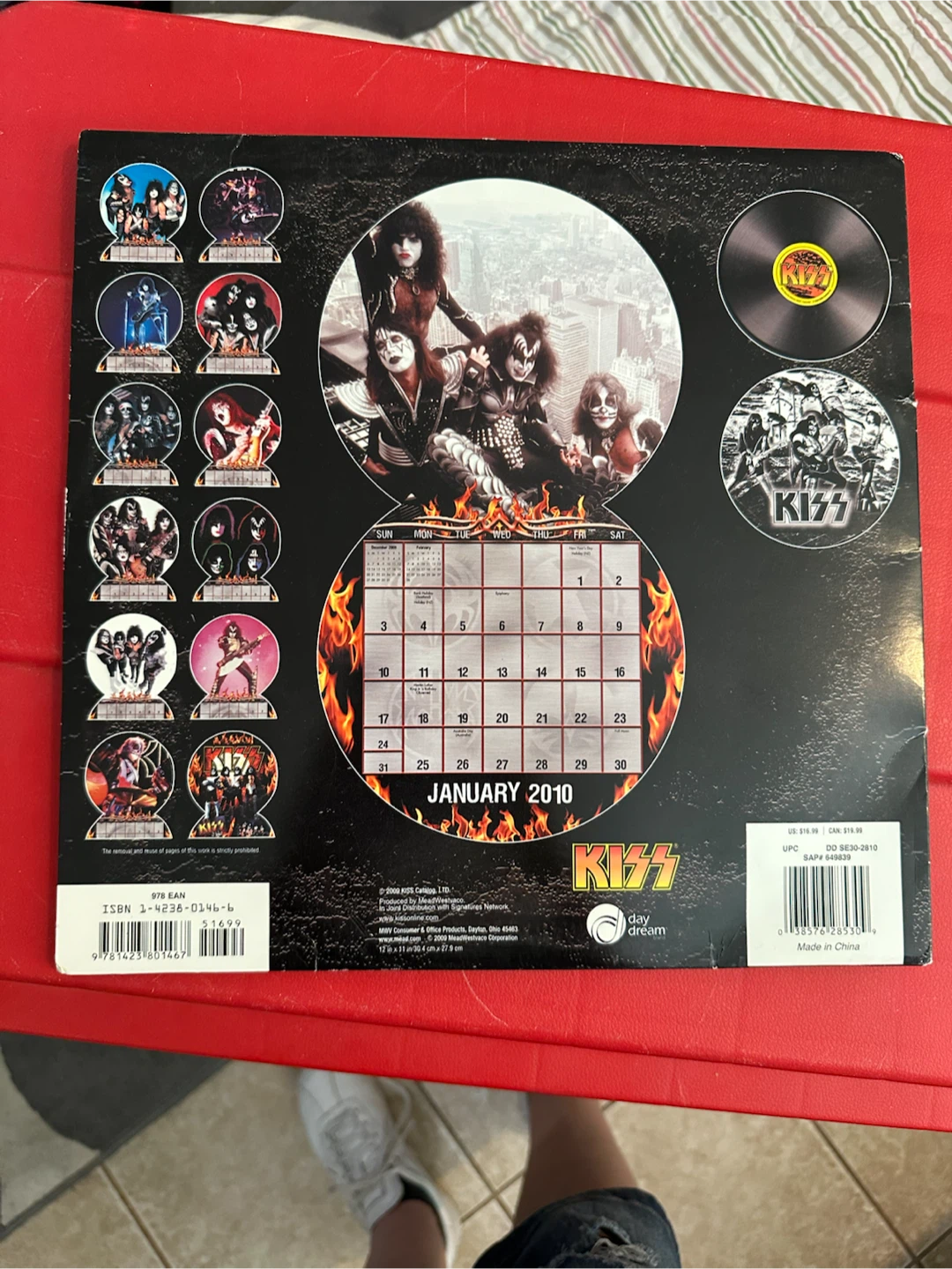 KISS 2010 Special Edition Collector's Calendar - photo 4
