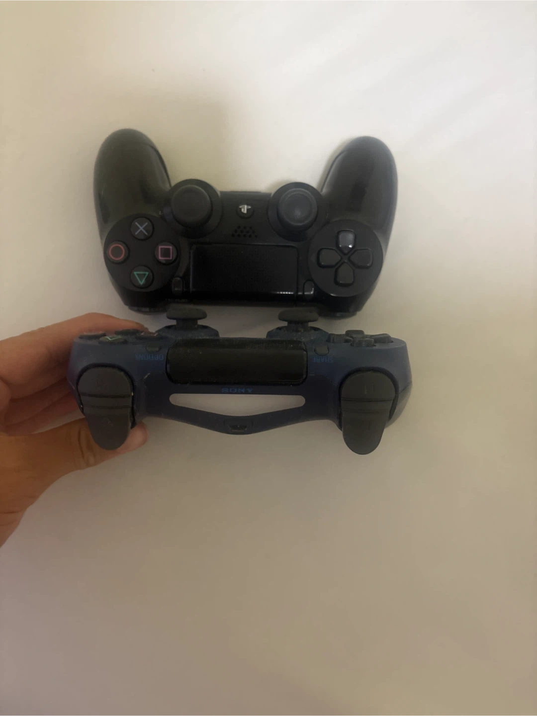 Sony DualShock 4 Controllers (2x) - photo 2