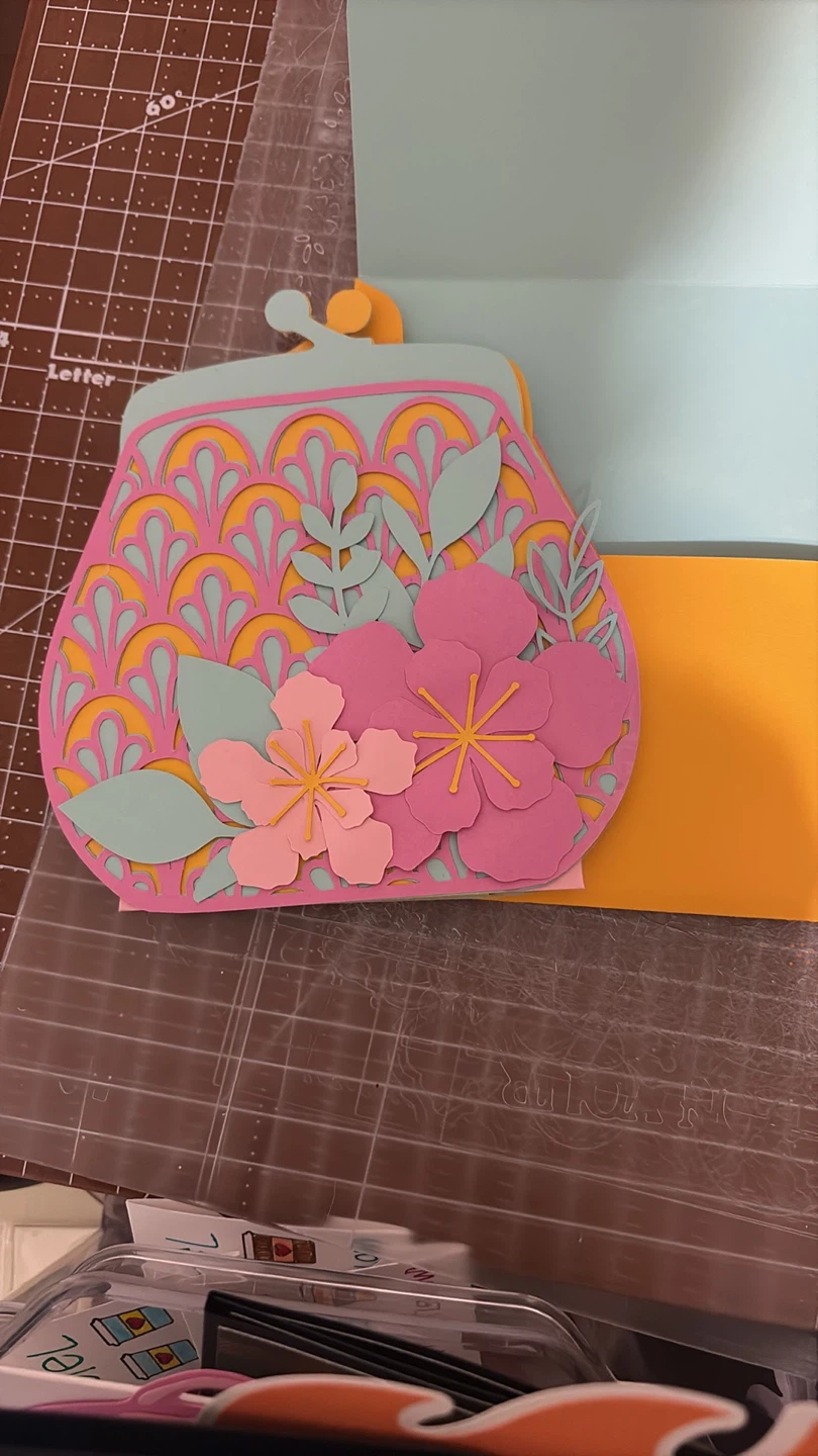 Assorted gift card holders. - photo 4