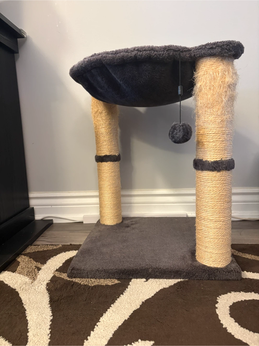 Cat Condo with Scratching Posts