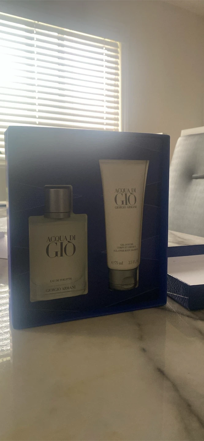 Giorgio Armani Acqua di Gio Eau de Toilette & Body Wash Gift Set - photo 2