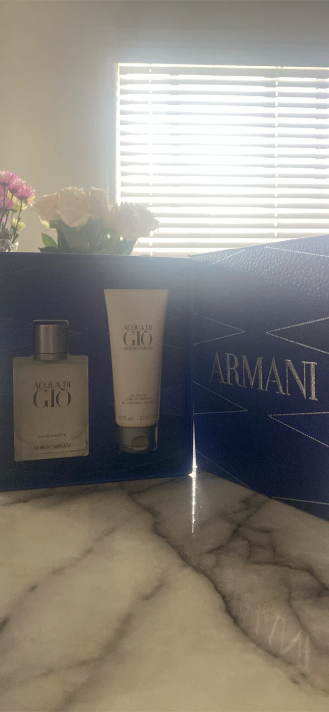 Giorgio Armani Acqua di Gio Eau de Toilette & Body Wash Gift Set - photo 3