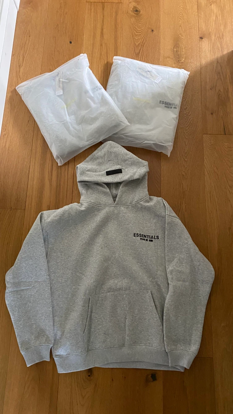 3x Essentials hoddies - photo 2