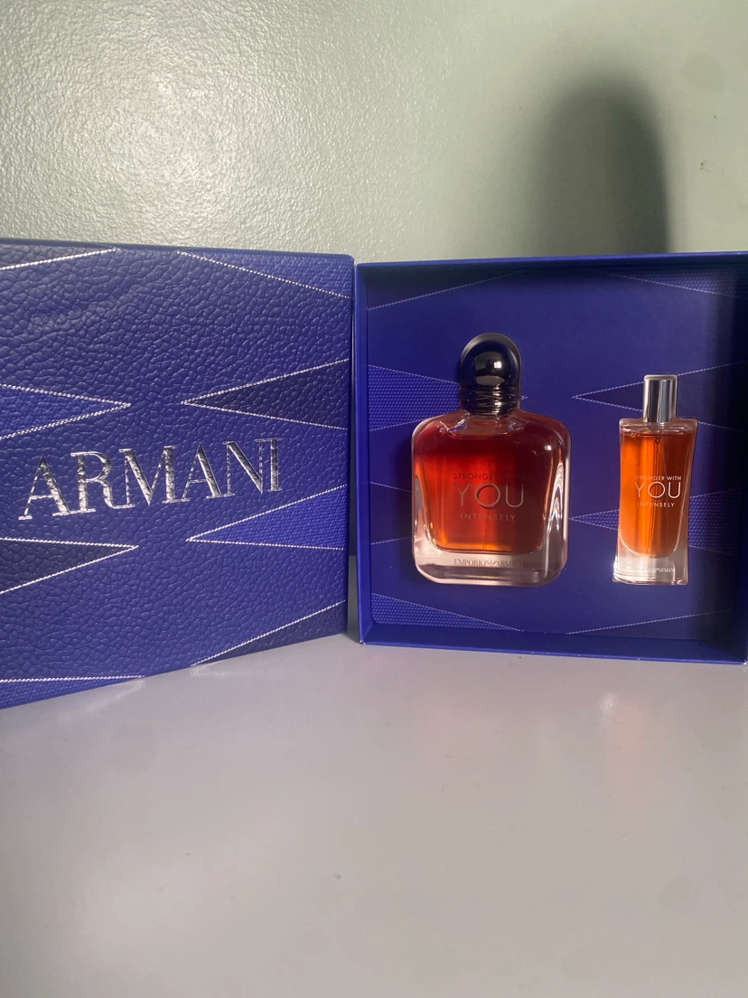 Giorgio Armani Stronger With You Intensely Gift Set