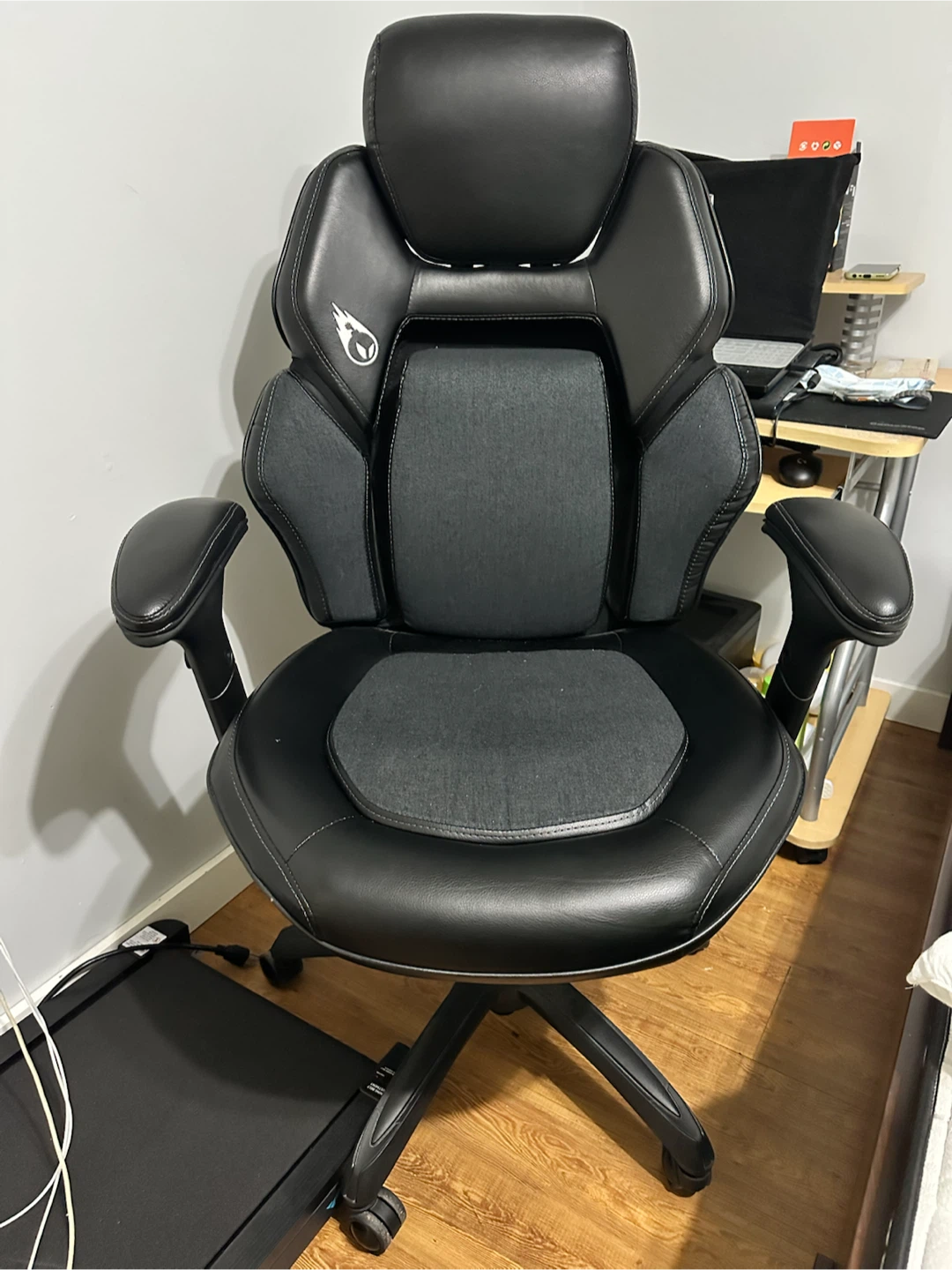 True innovations/ DPS 3D Insight Gaming Chair