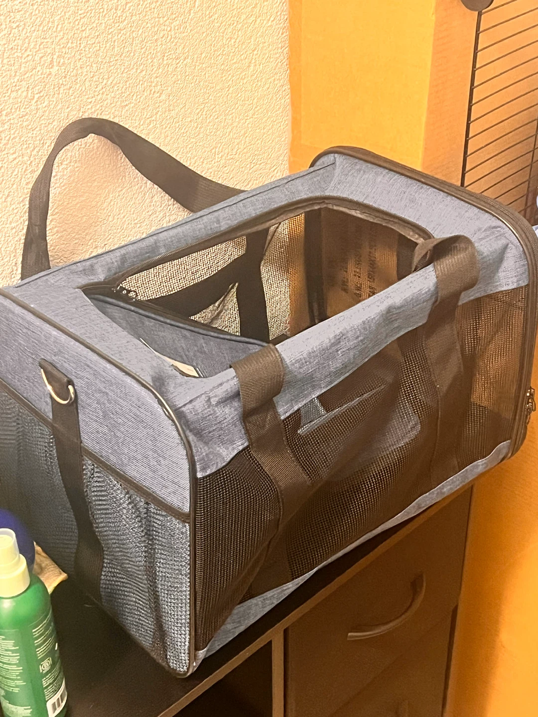 Blue pet carrier bag