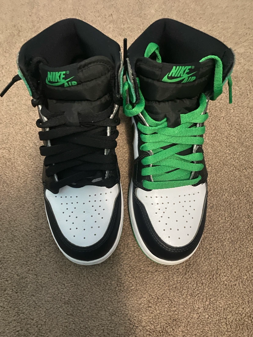 Used Nike Air Jordan 1 Retro High OG TD - photo 4