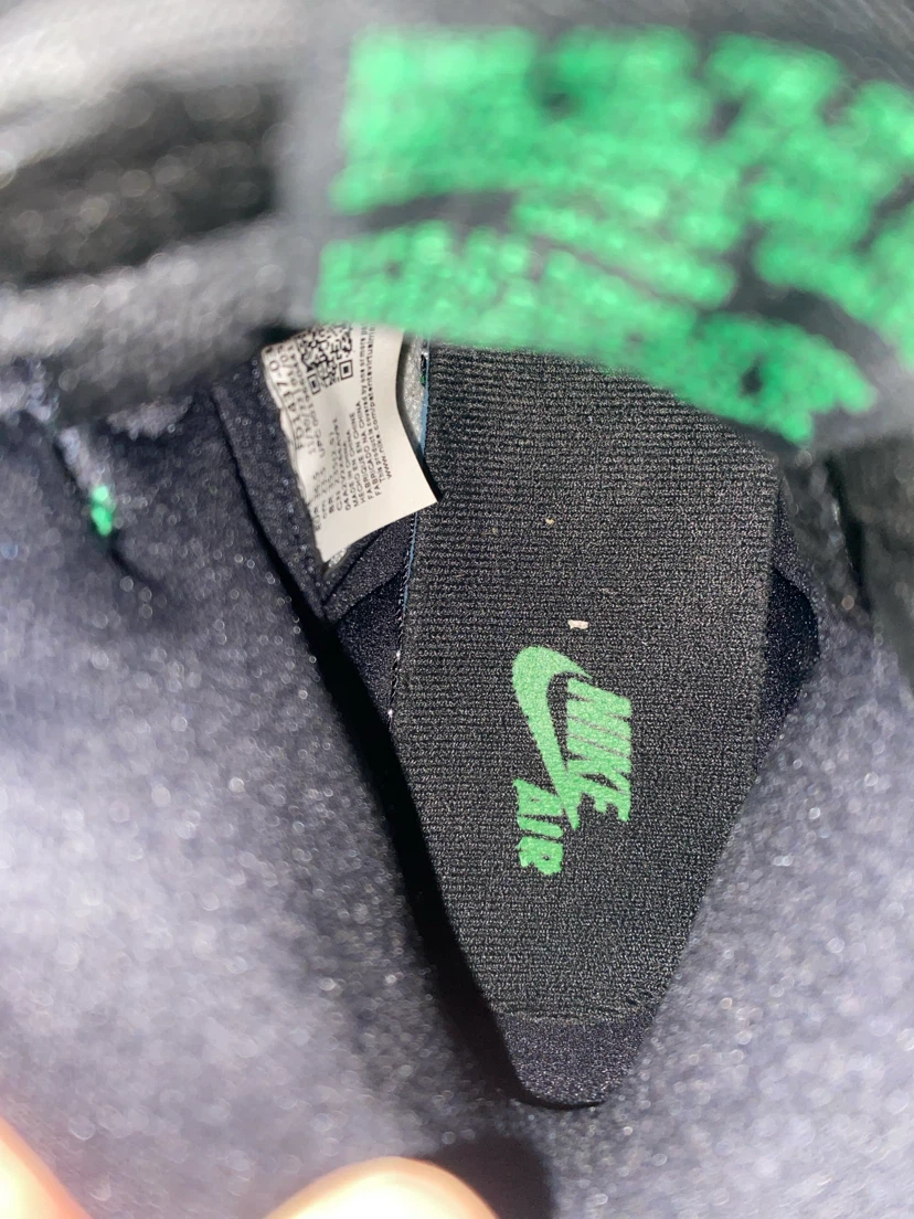 Used Nike Air Jordan 1 Retro High OG TD - photo 5