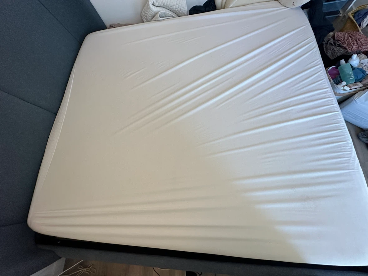 Tempur Mattress including frame - photo 3