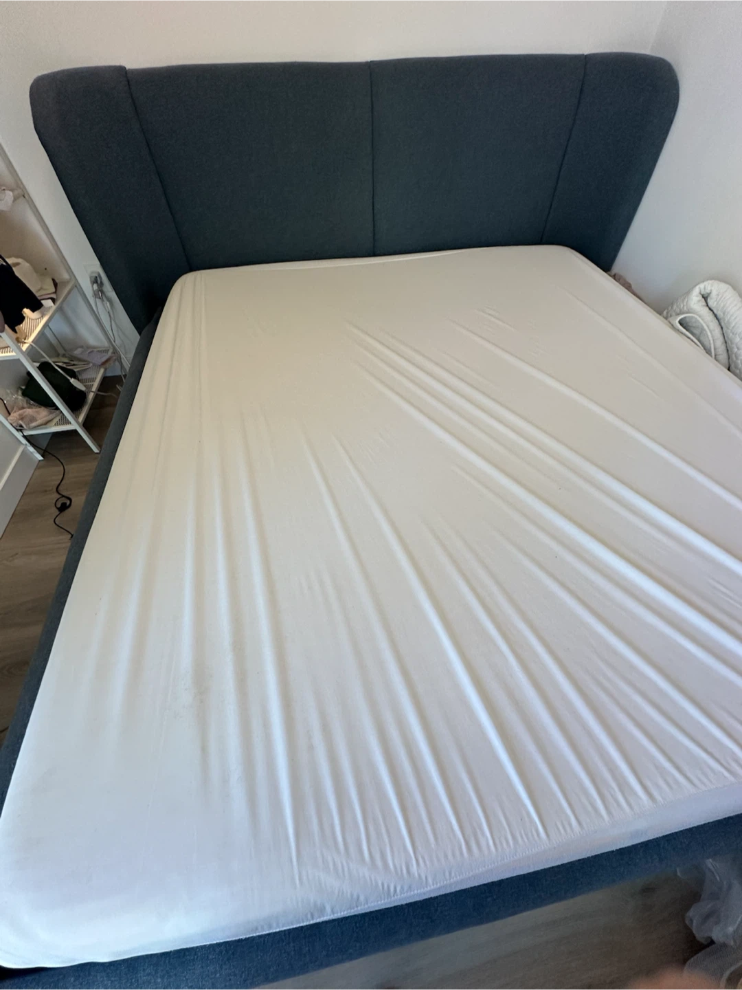 Tempur Mattress including frame - photo 4