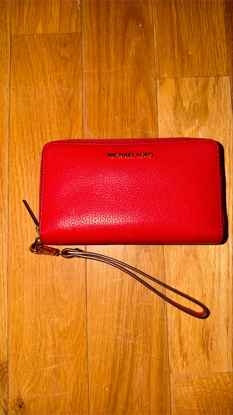 Michael Kors Red Leather Wristlet - photo 3