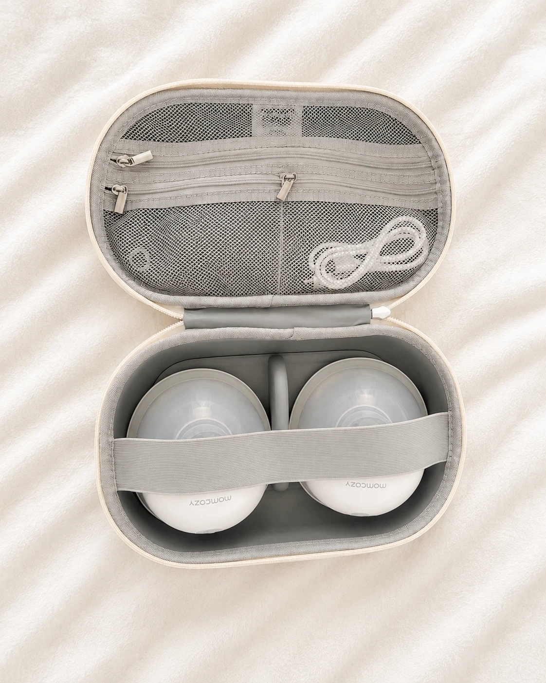 Momcozy Wearable Breast Pump and Portable Case