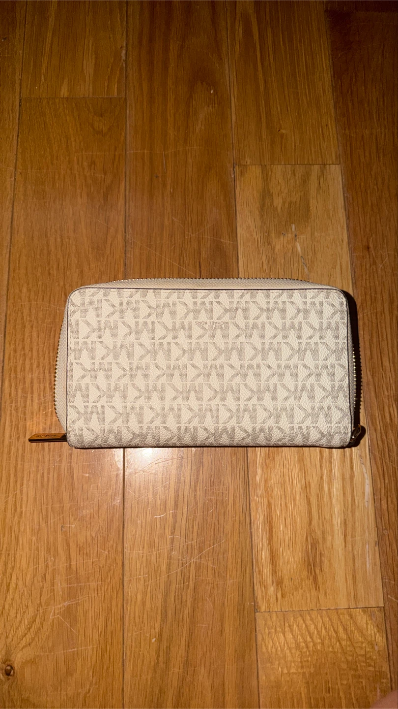 Michael Kors MK Signature Zip Around Wallet