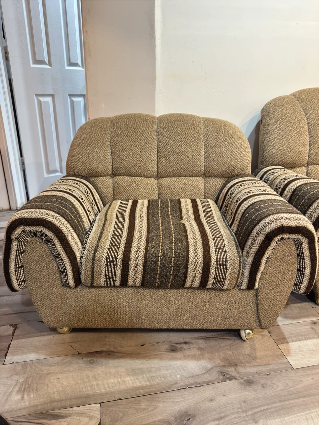 House Furniture - photo 4