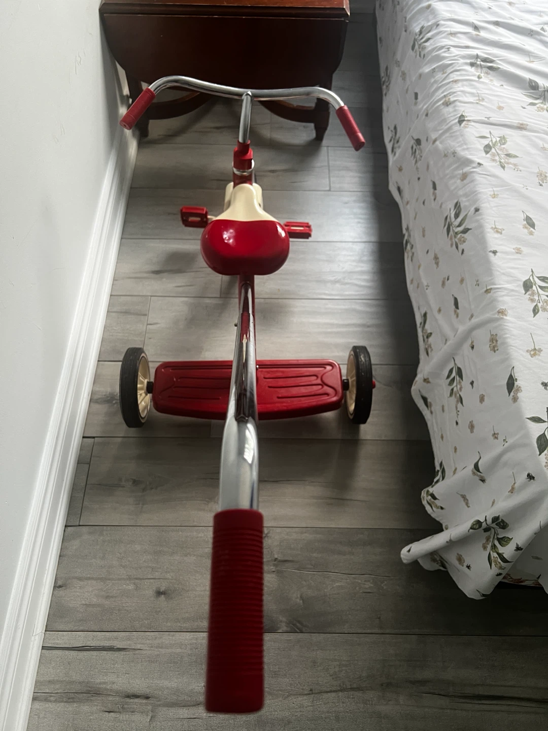 Radio Flyer Classic Tricycle with Push Handle - photo 4