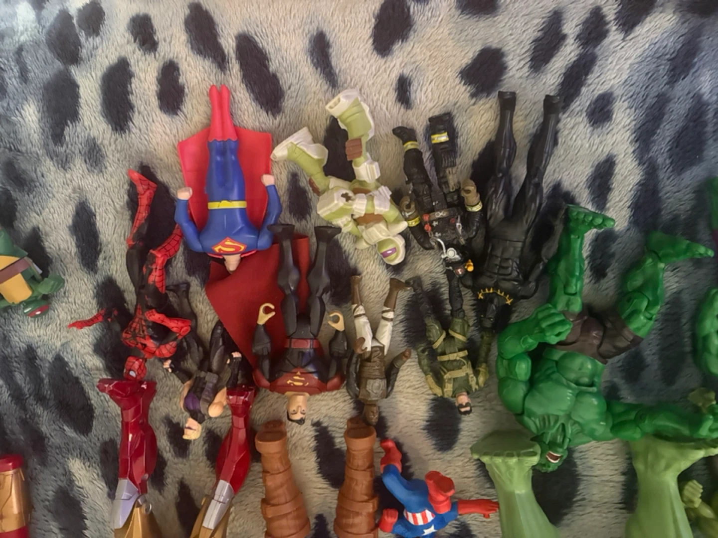 Assorted Superhero Action Figures Bundle - photo 5