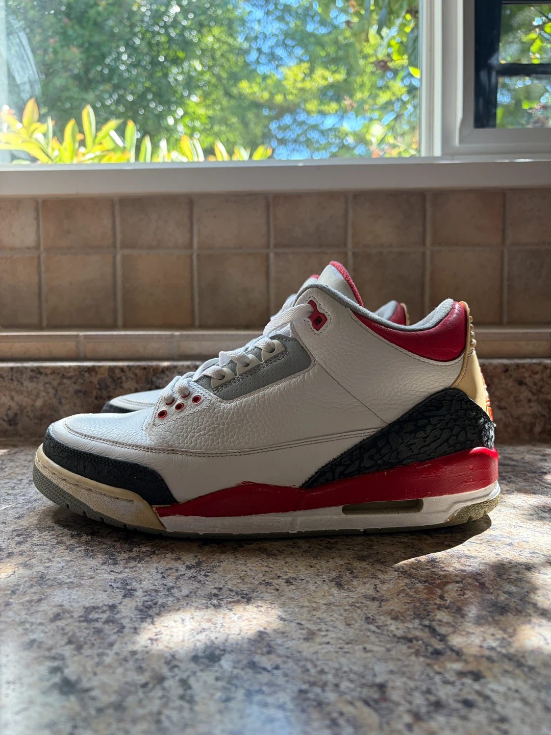 Air Jordan 3 Retro Sneakers - photo 3