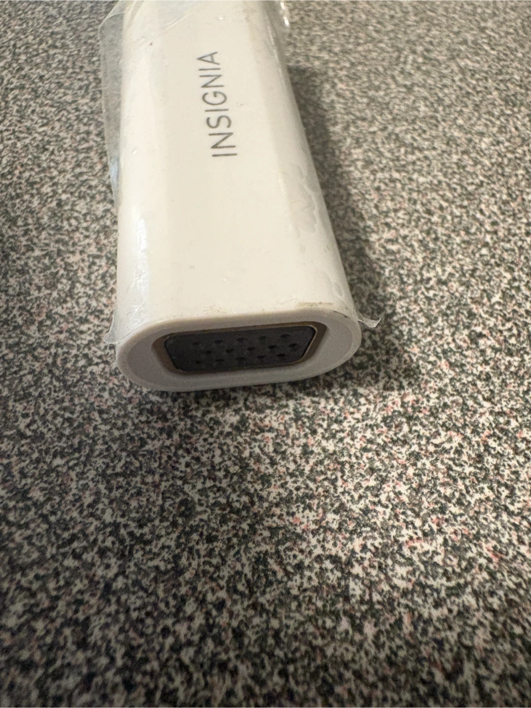 Insignia USB to VGA Adapter - photo 2