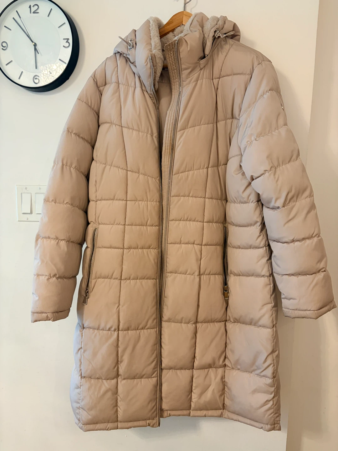 Women’s Winter Puffer Jacket - photo 4