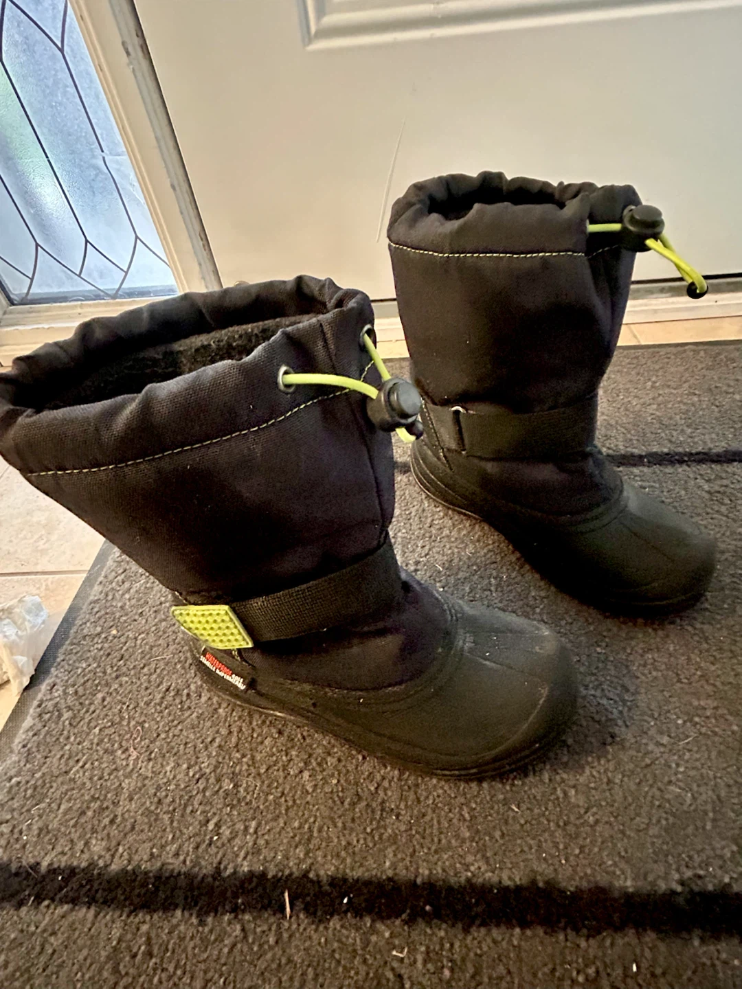 Black Winter Boots Size 1 - photo 2
