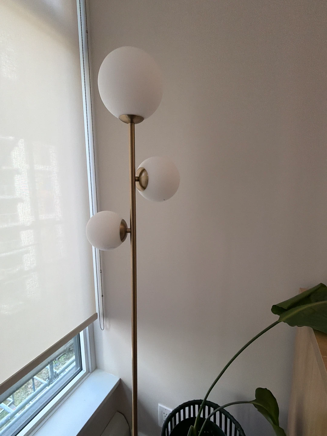 Modern Floor Lamp with 3 White Globes - photo 3