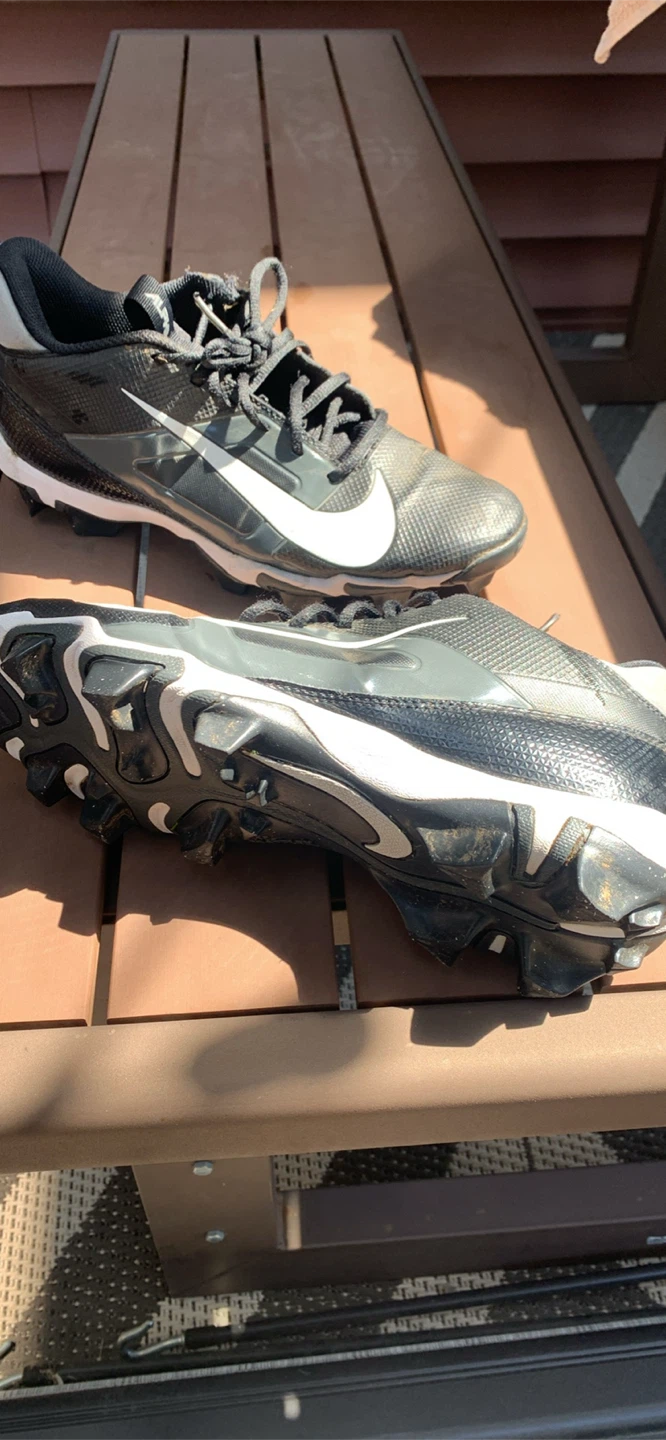 Nike Black Football Cleats - photo 3