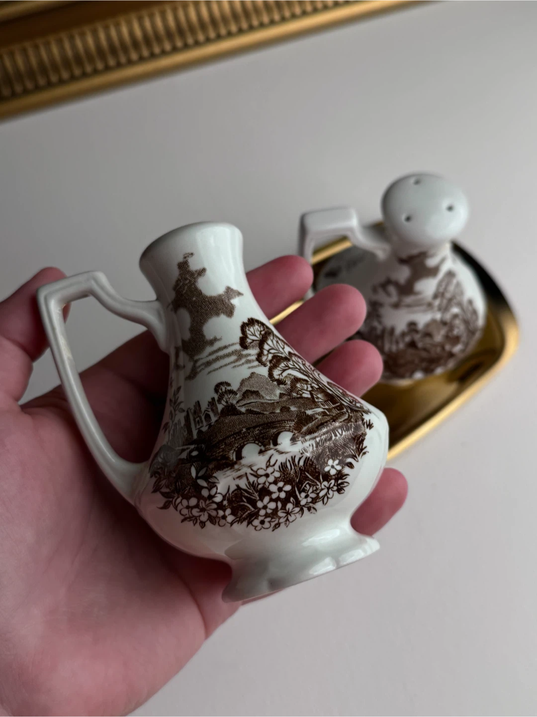 Vintage Brown Transferware Salt and Pepper Shakers - photo 4