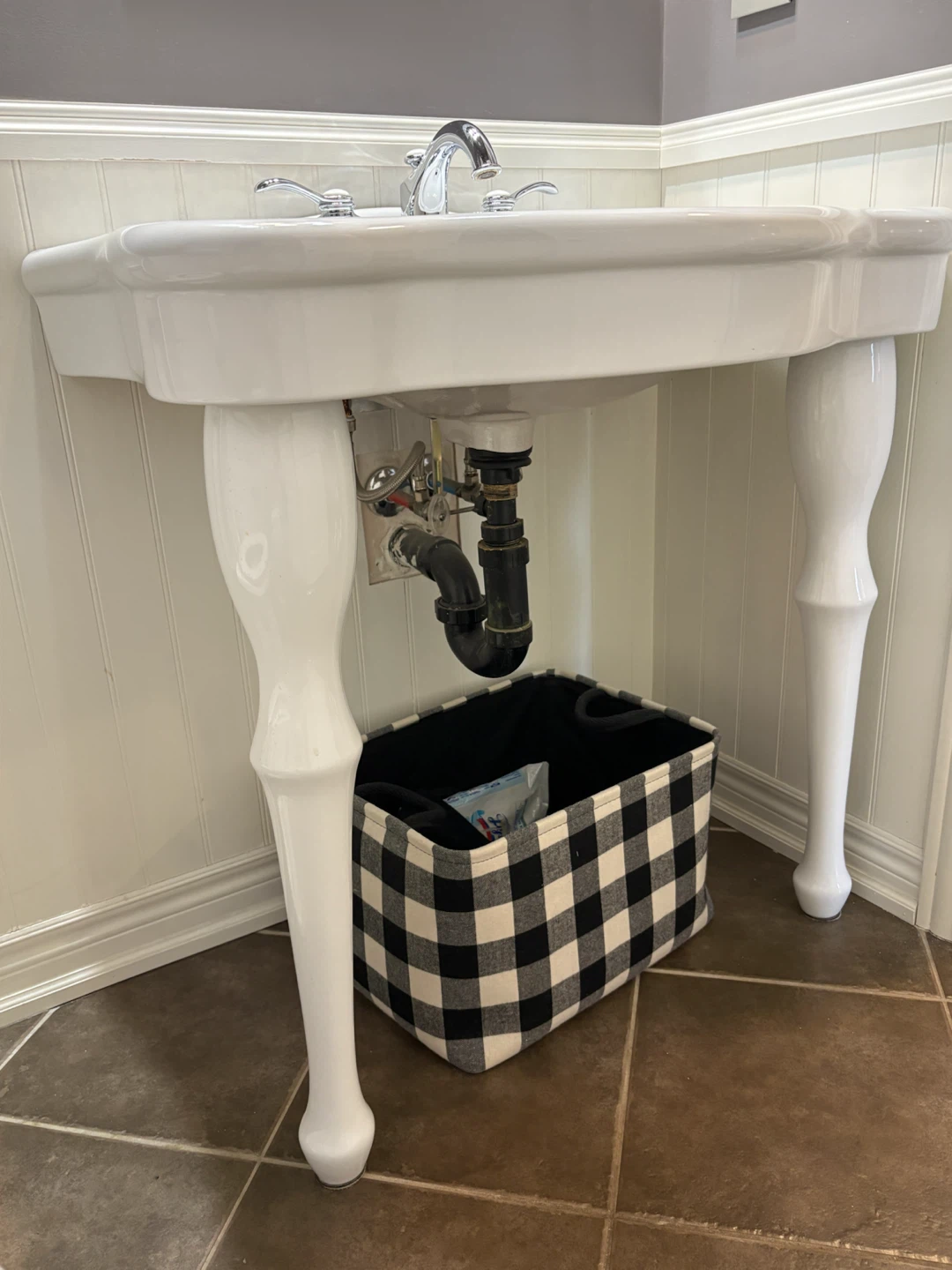 White Pedestal Sink with Chrome Faucet - photo 2