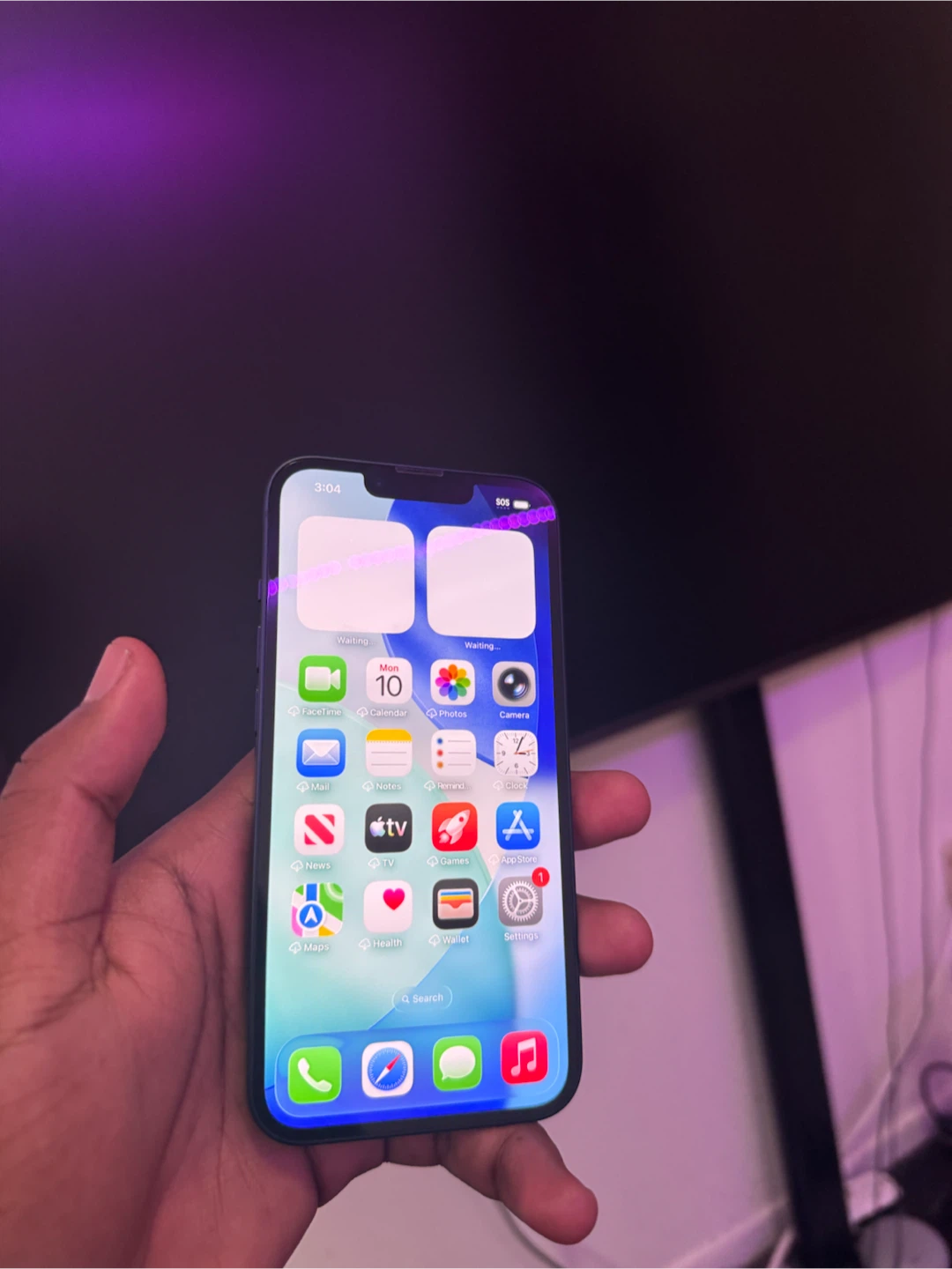 iPhone 13 - photo 2