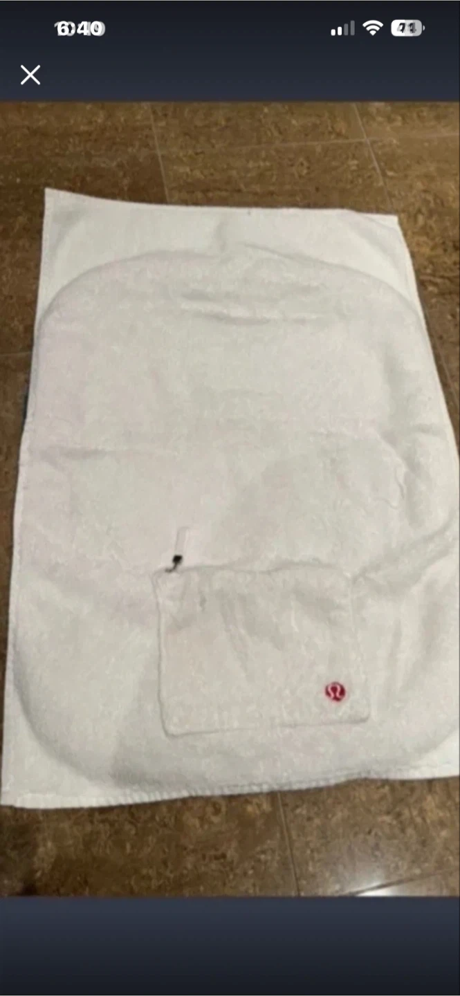 Lululemon towel new