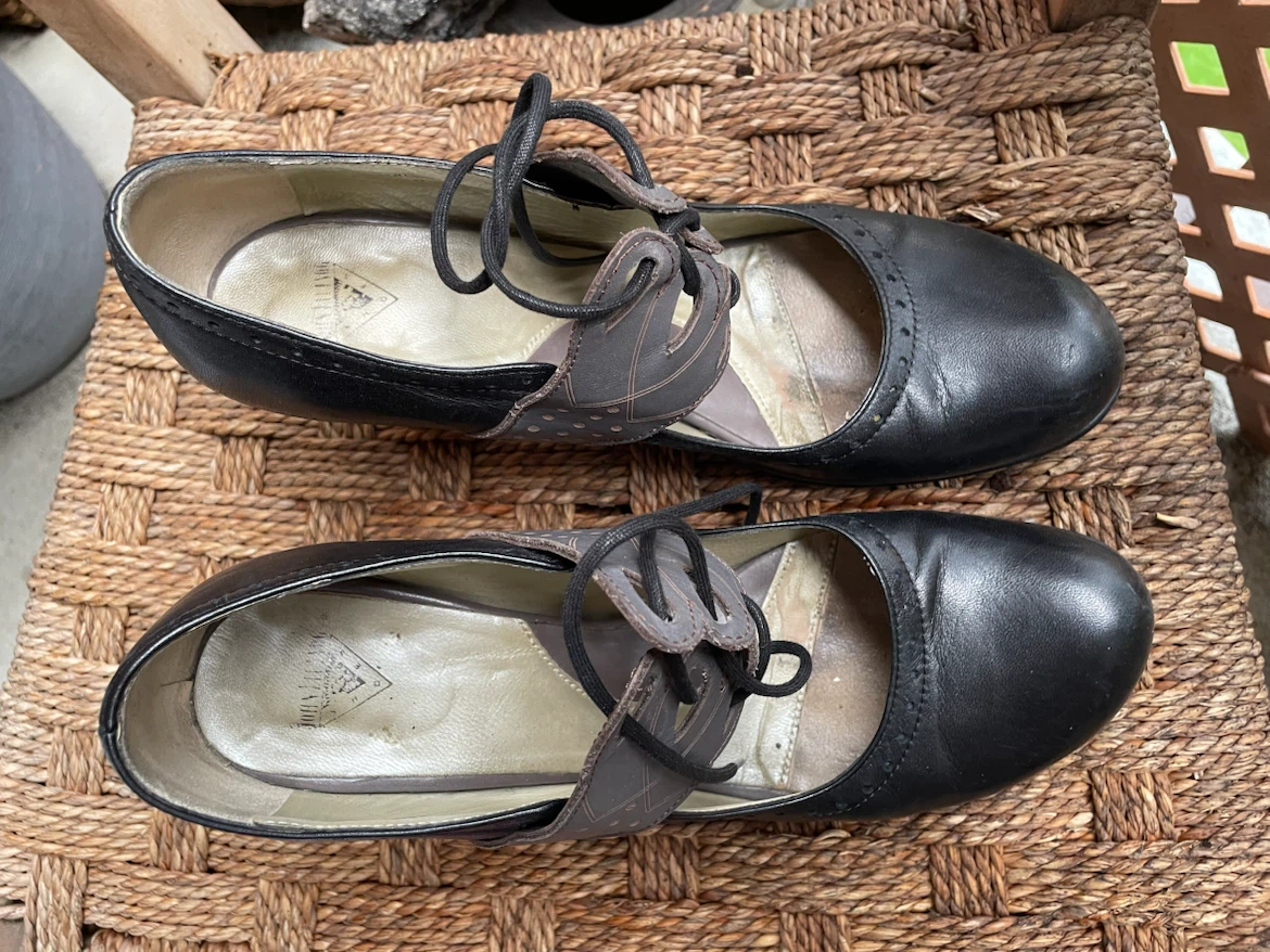 John Fluevog Mary Jane Shoes Size 8 - photo 2