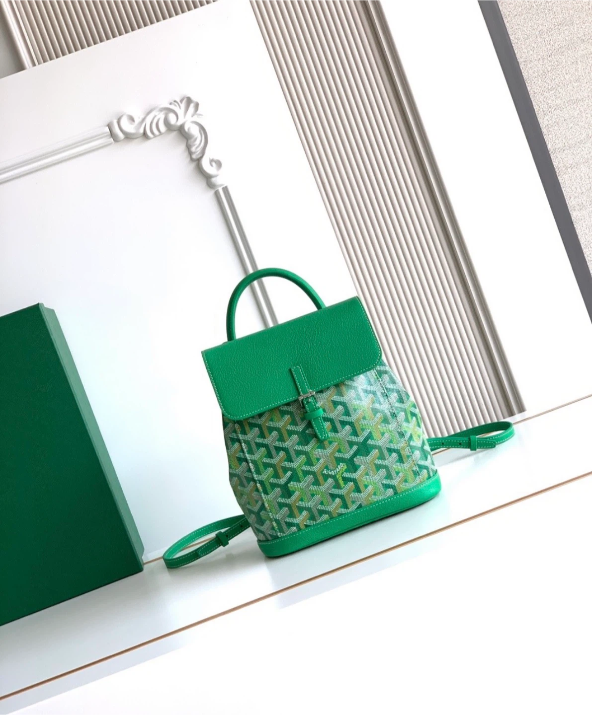 Green pattern backpack