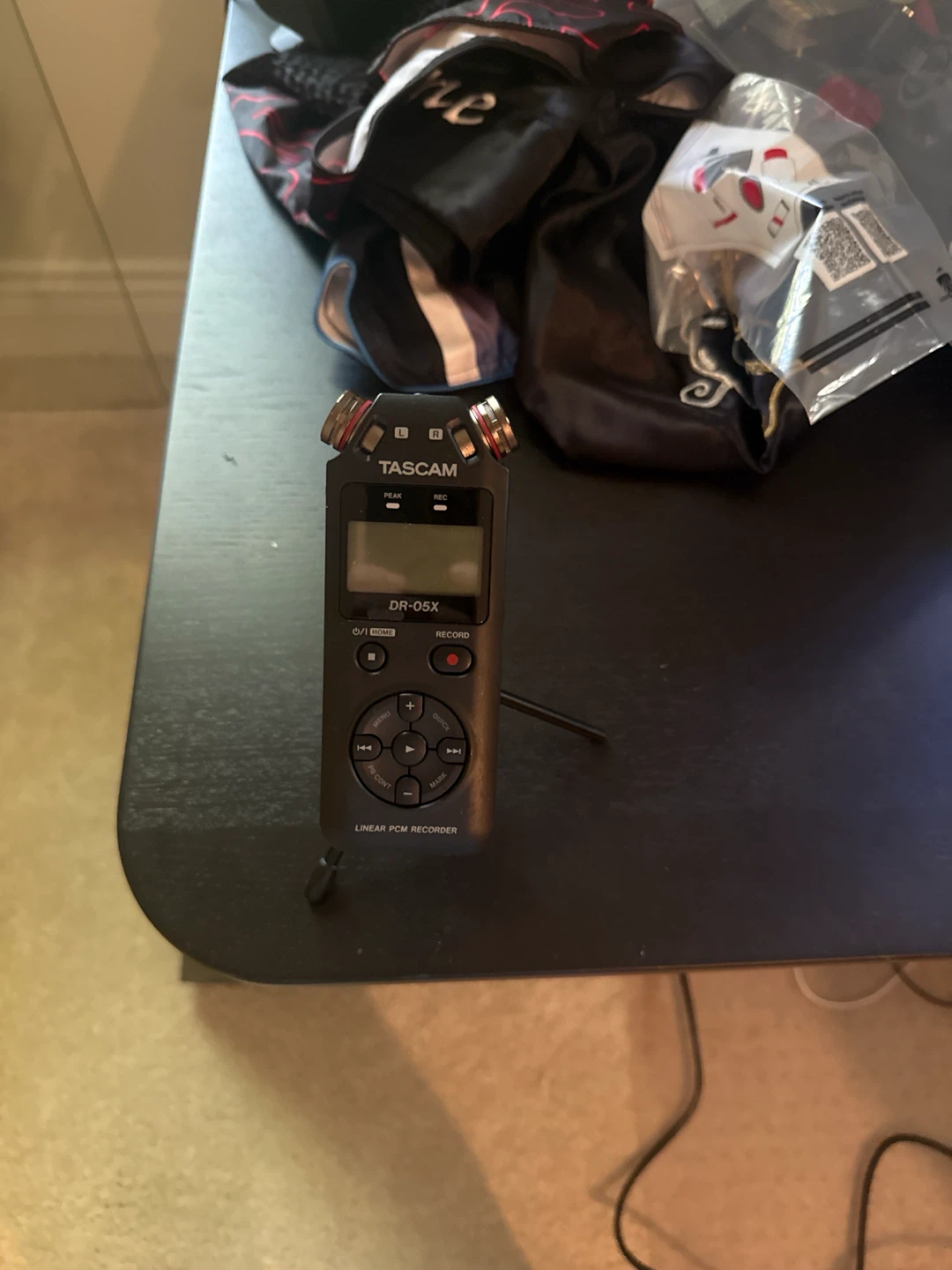 TASCAM DR-05X Linear PCM Recorder - photo 2