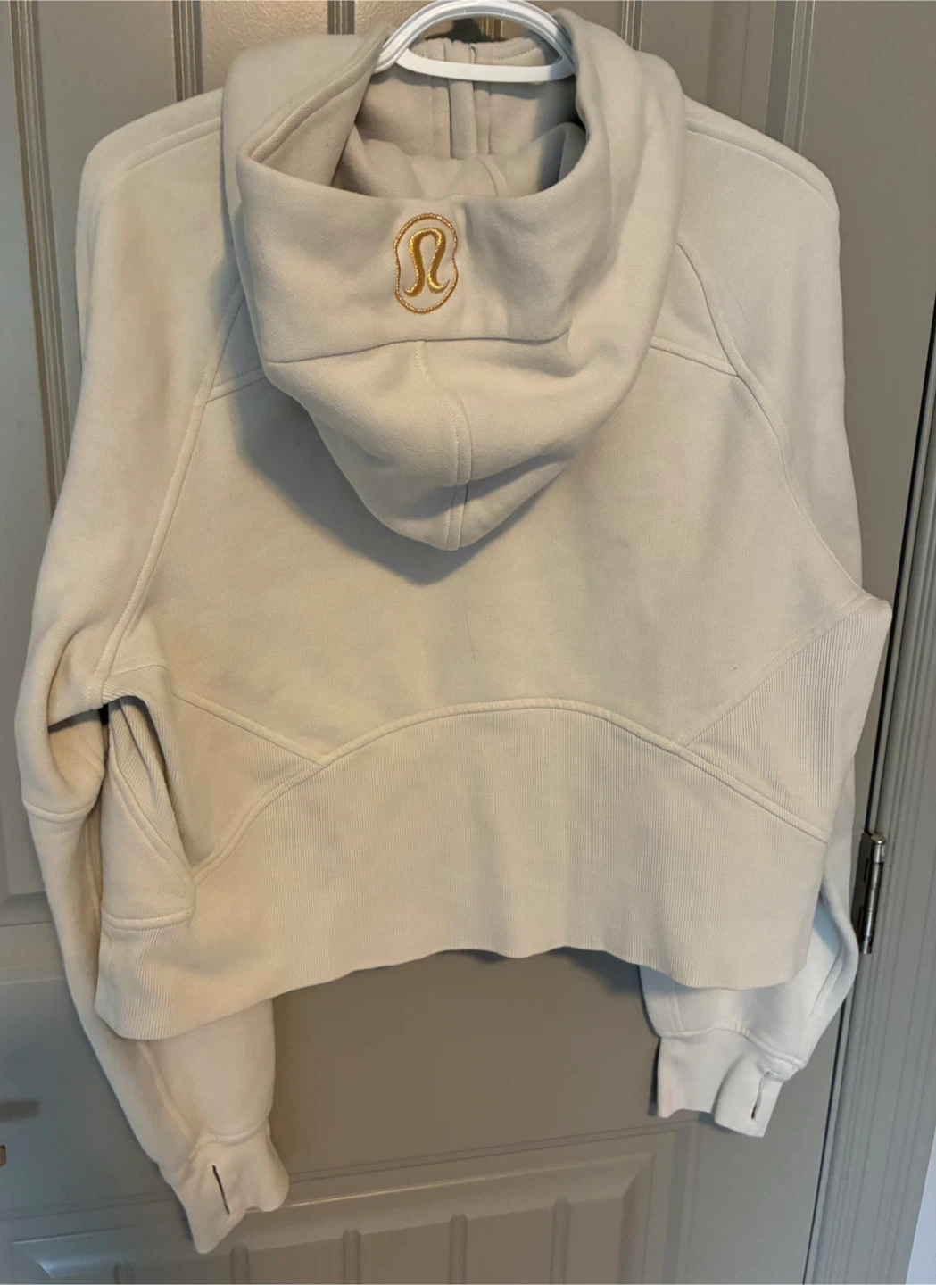 Lululemon Hoodie - photo 3