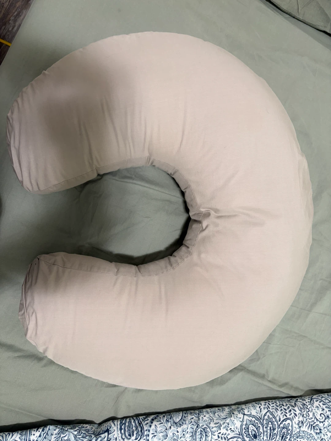 IKEA LEN Nursing Pillow - photo 2