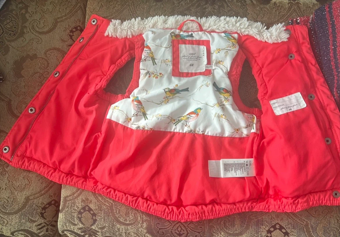 H&M Kids Puffer Vest - Red - Size 1Y-2Y - photo 2