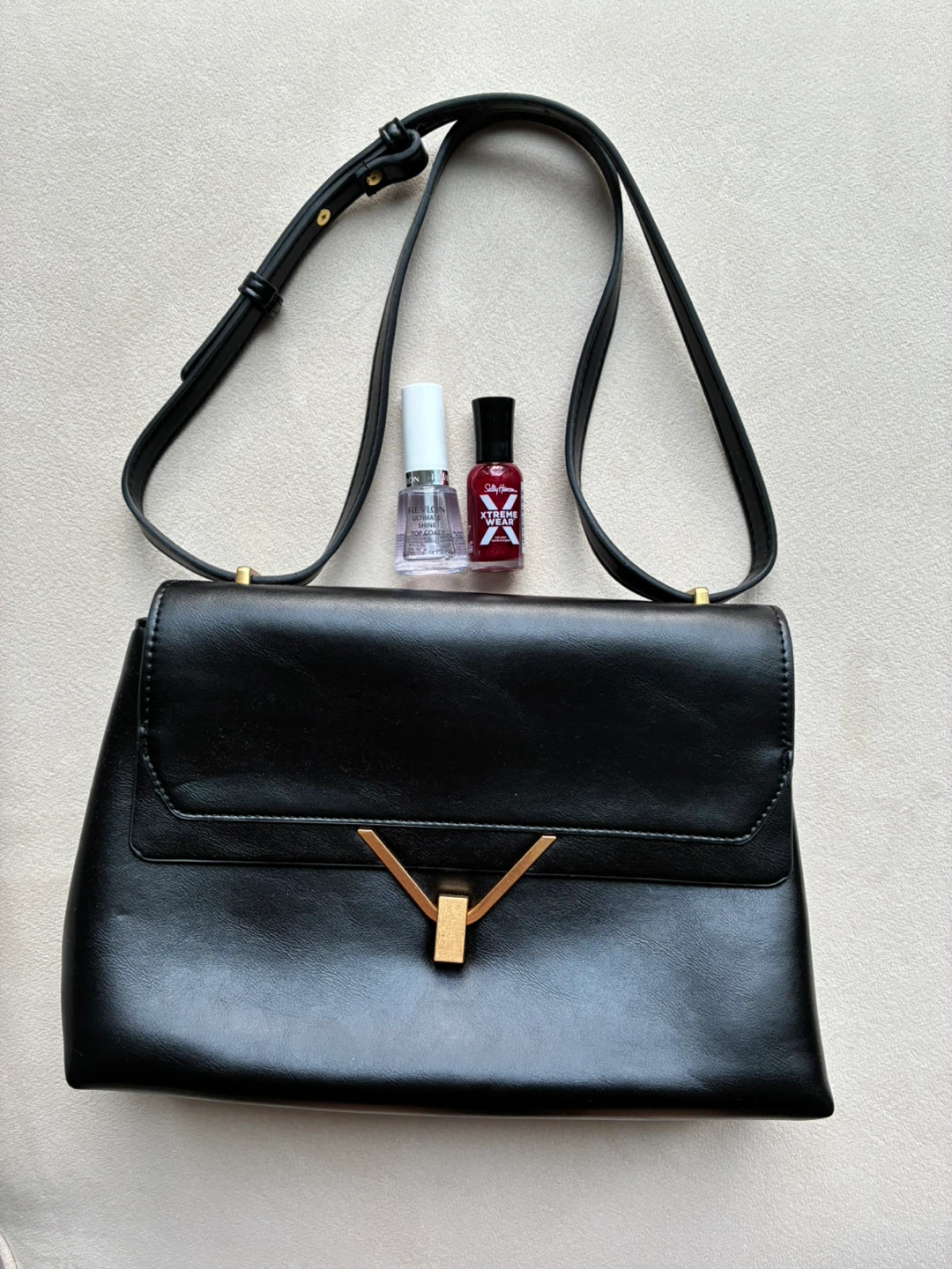 MOVING SALE! Bundle- Mango Bag and nailpolish $10