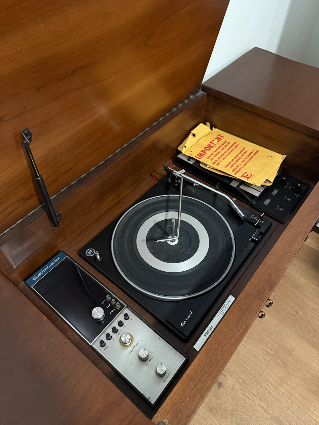Vintage Record Player and Tape Deck - photo 2