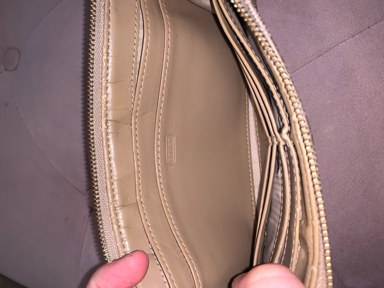 Coach Wristlet Clutch - photo 4