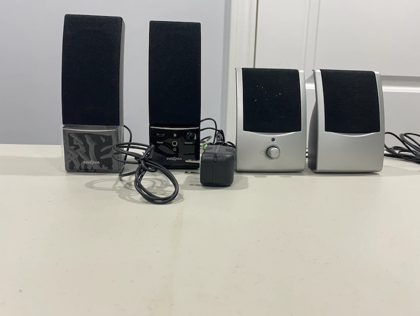 Insignia 2.1 Speaker System