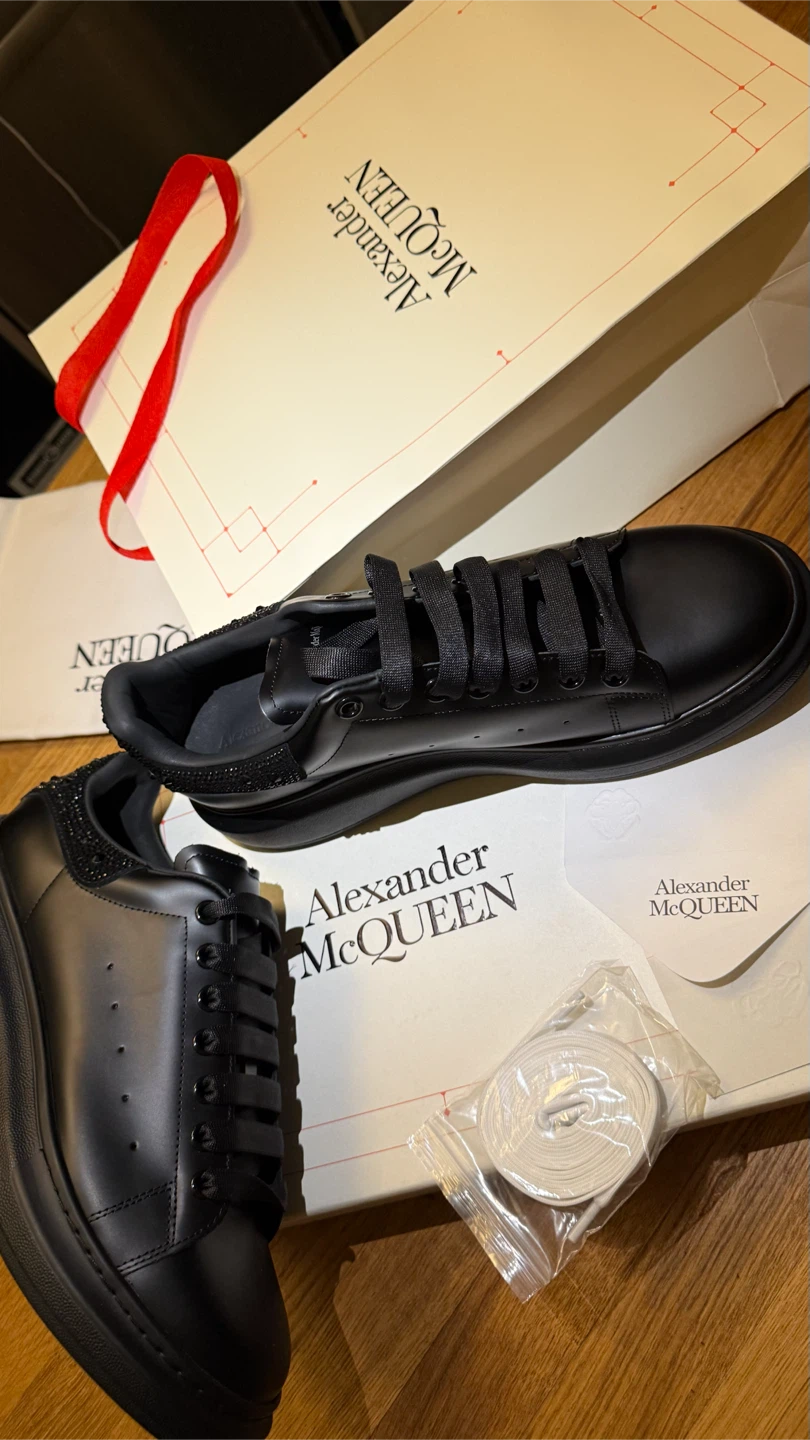 Alexander McQueen Oversized Sneakers with Crystals - Black
