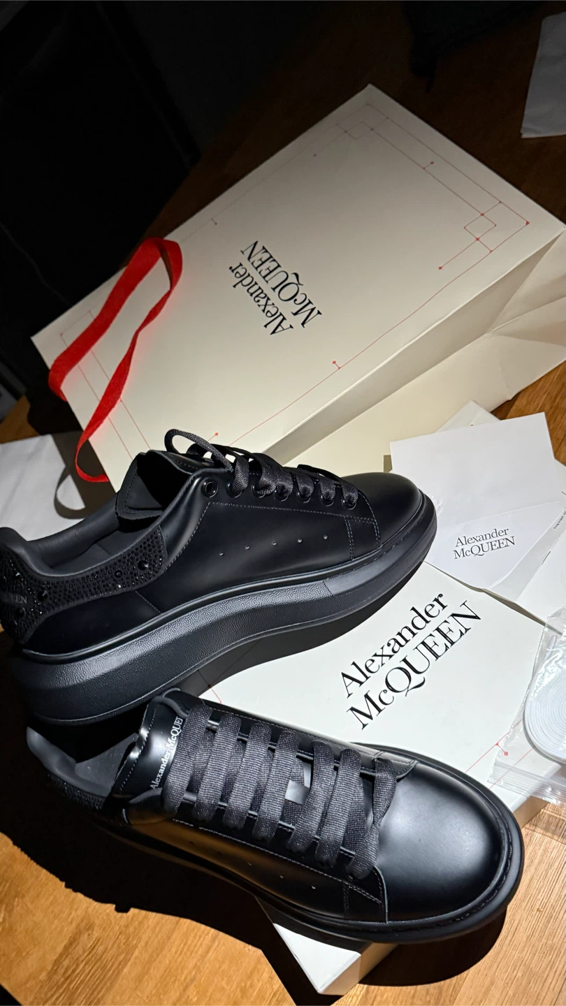 Alexander McQueen Oversized Sneakers with Crystals - Black - photo 3