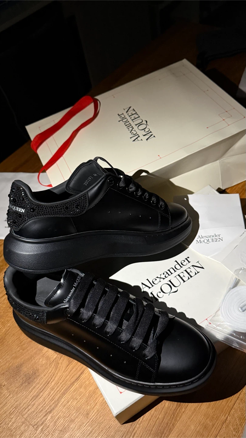 Alexander McQueen Oversized Sneakers with Crystals - Black - photo 5