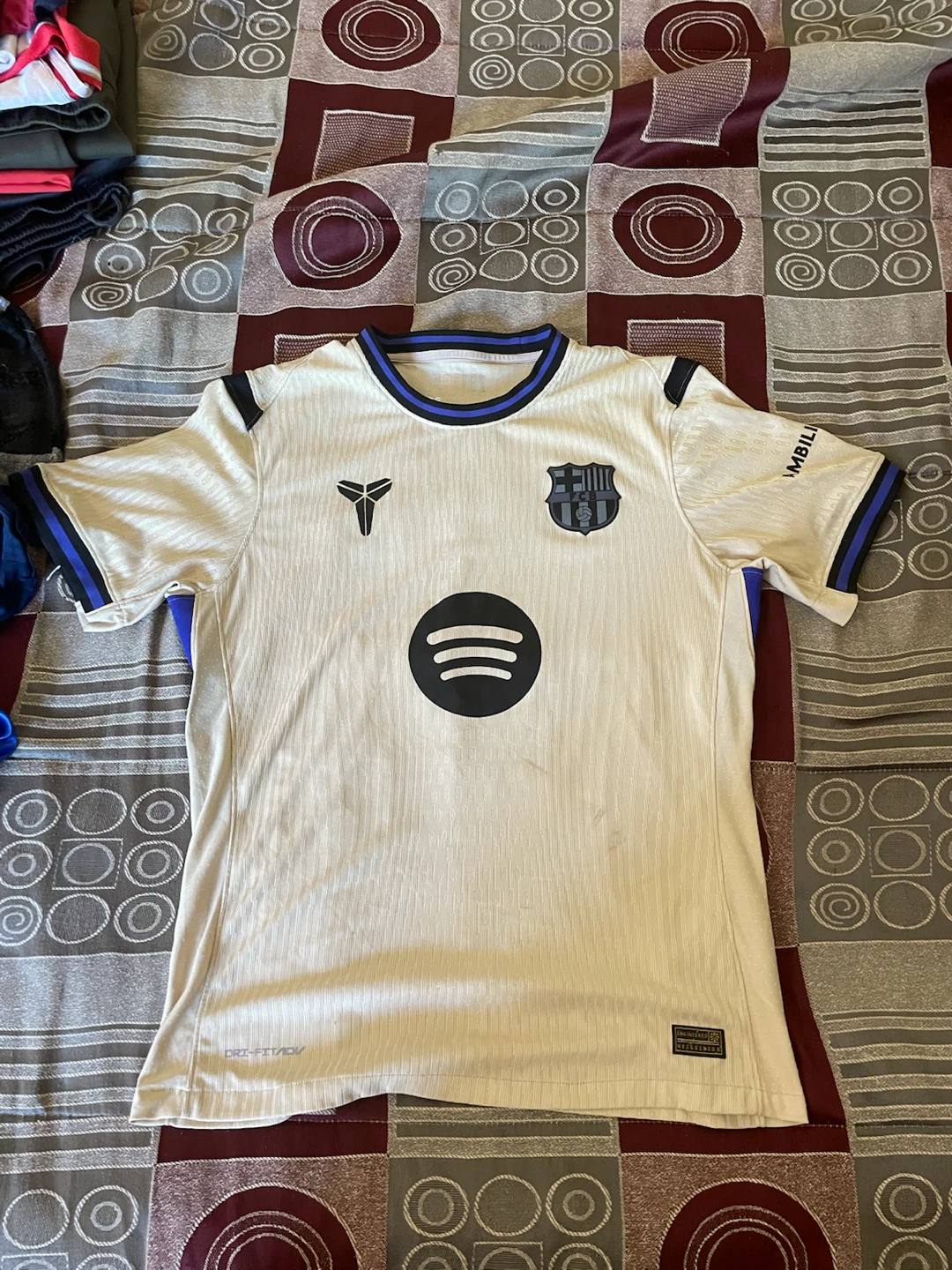 Nike FC Barcelona Pedri #8 Jersey - photo 2