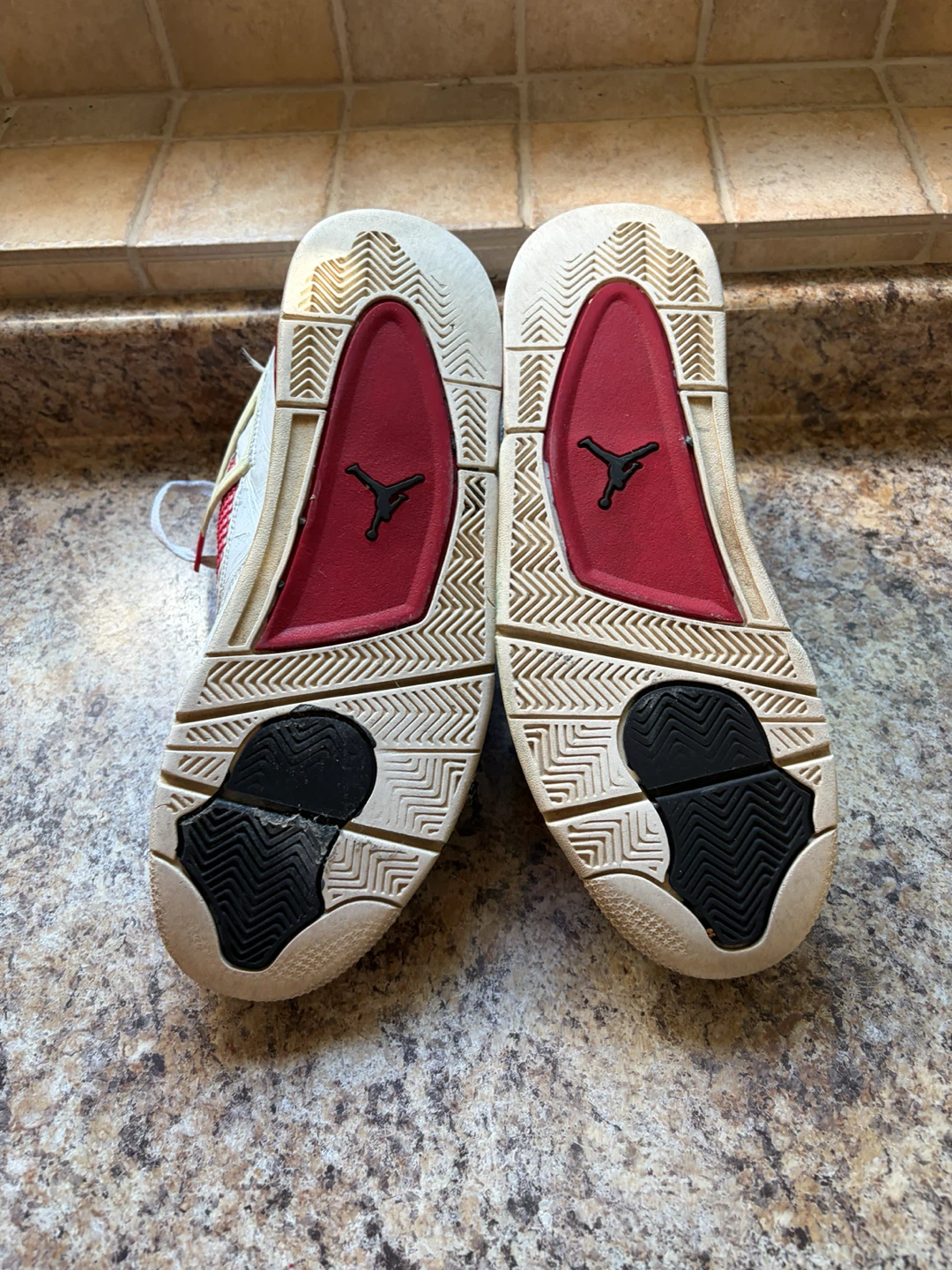 Air Jordan 4 Retro White Red Sneakers - photo 5